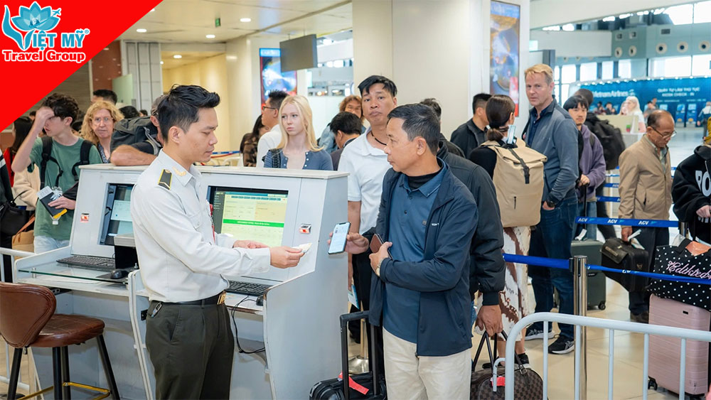 Làm thủ tục đi máy bay không còn sử dụng giấy phép lái xe