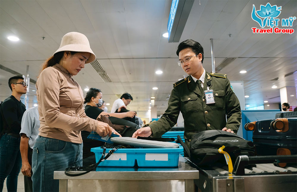 Lưu ý quan trọng khi đi máy bay dịp lễ 30/4 – 1/5 năm 2026