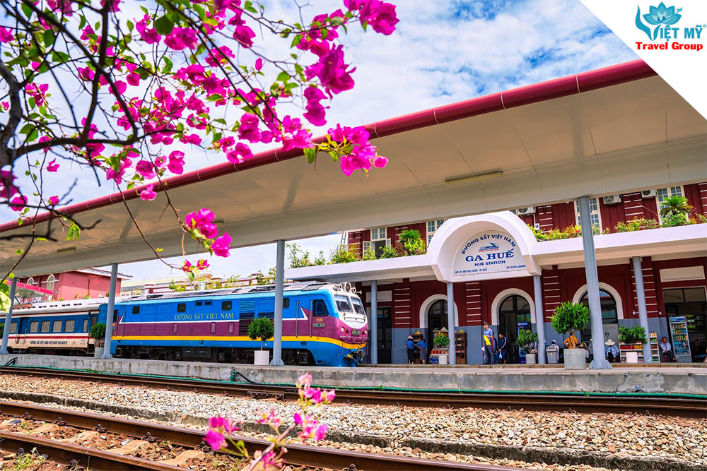 Ra mắt đoàn tàu du lịch Huế – Phong Nha "Hành trình kỳ quan – Di sản thế giới"